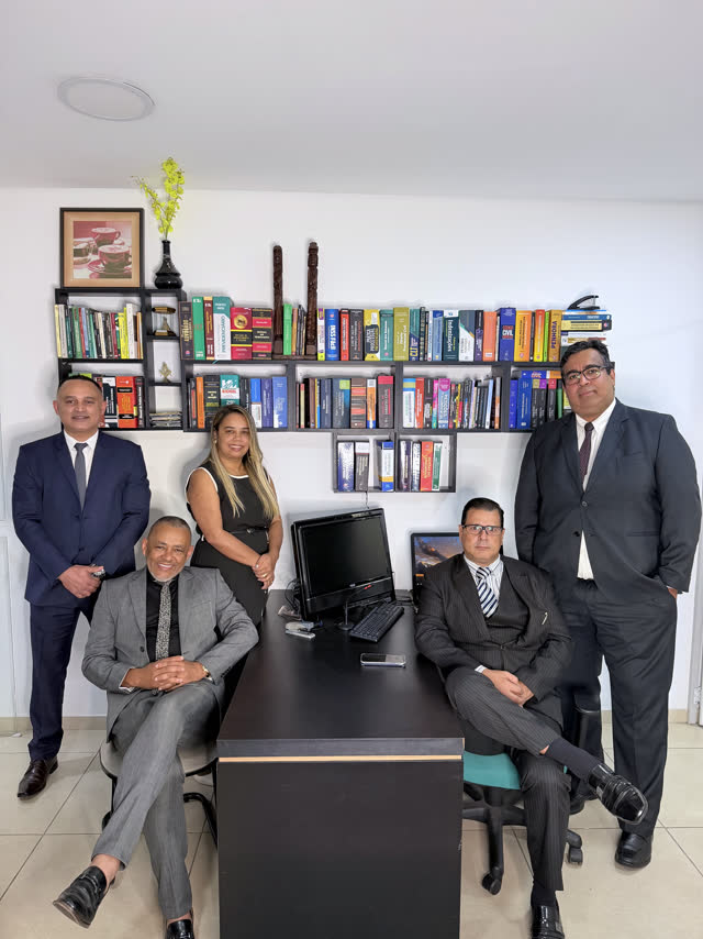 Equipe na sala de reunião