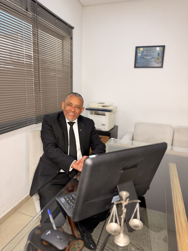 Advogado em atendimento